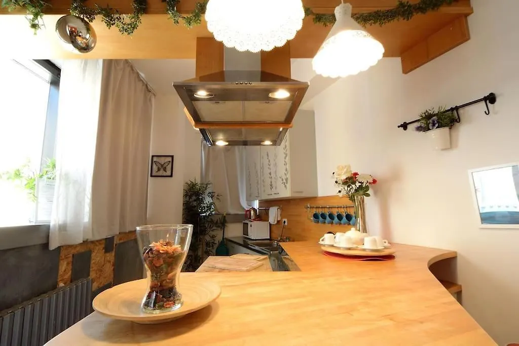 Argento, Bright Flat In The Center, 7 Guests, Parking & Wifi, Near To 3 Tram Lines And The Metro - Well Connected To Airports And To The Train Station Apartment Milan 0*,