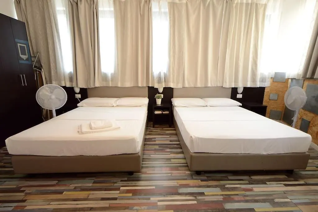 Argento, Bright Flat In The Center, 7 Guests, Parking & Wifi, Near To 3 Tram Lines And The Metro - Well Connected To Airports And To The Train Station Apartment Milan